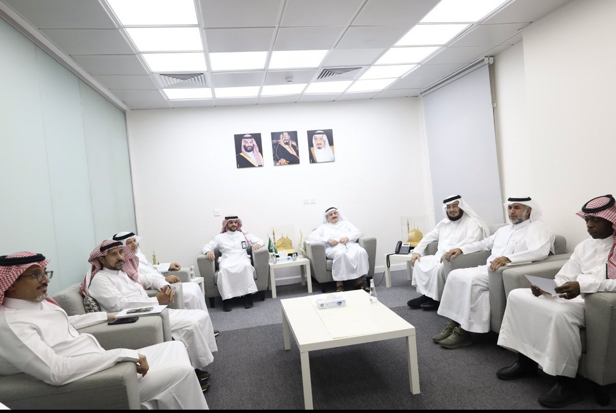 التقى أمين عام #مؤسسة_جائزة_المدينة_المنورة